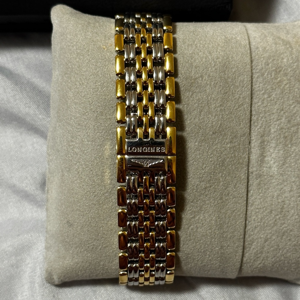 Longines two-tone white dial Les Grandes classic watch - Picture 3 of 7